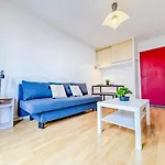 Bel Appartement Avec Balcon Et Parking Prive